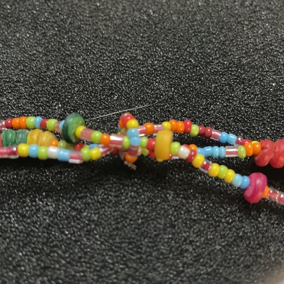Multi layer colorful rainbow bead necklace - Picture 4 of 6